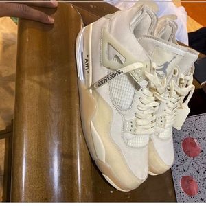 Air Jordan 4 Off-White Sail